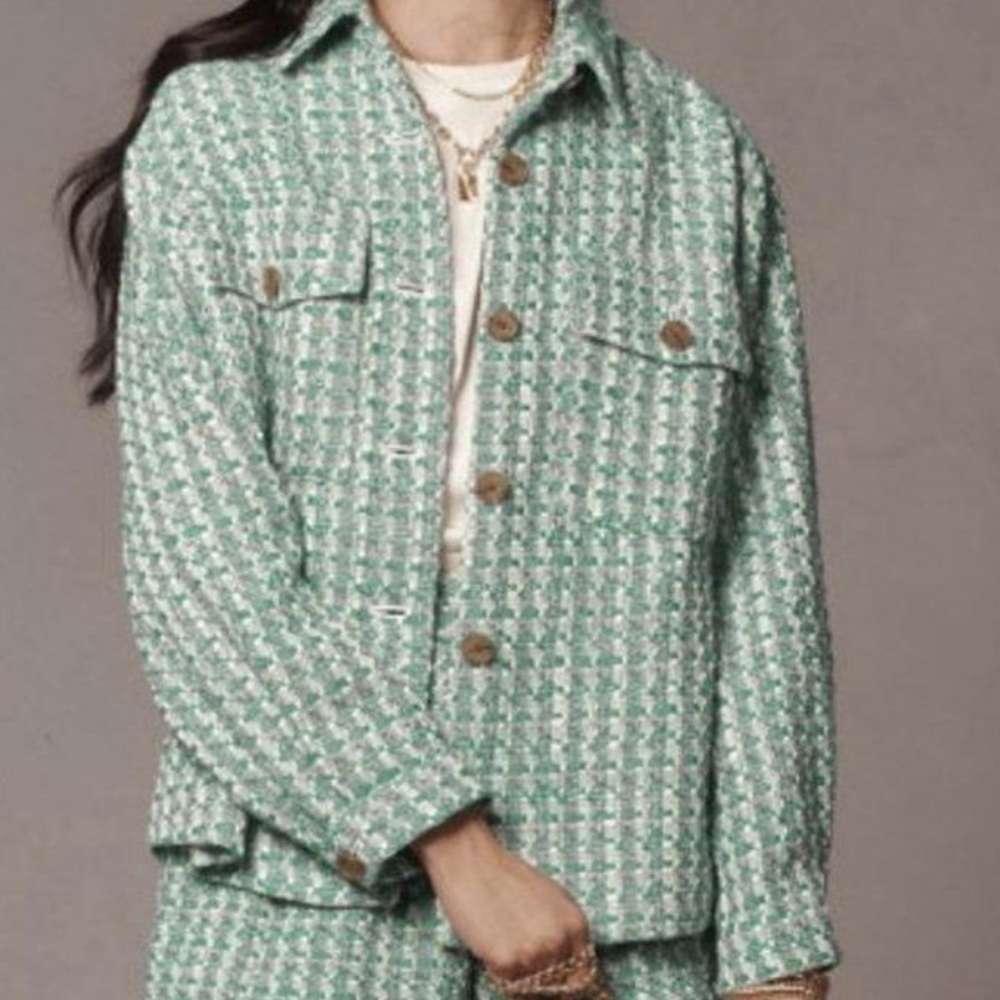 Anthropologie Maeve Green Tweed Button Down Jacket. Two pockets at breast. Sz. M